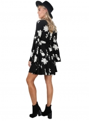 Women's Fashion V Neck Flare Sleeve Floral A-line Dresss