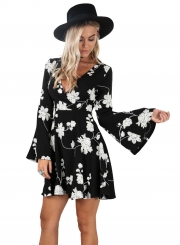 Women's Fashion V Neck Flare Sleeve Floral A-line Dresss