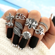 8 Pieces Alloy Leaf Finger Rings Multiple Sets Of Rings