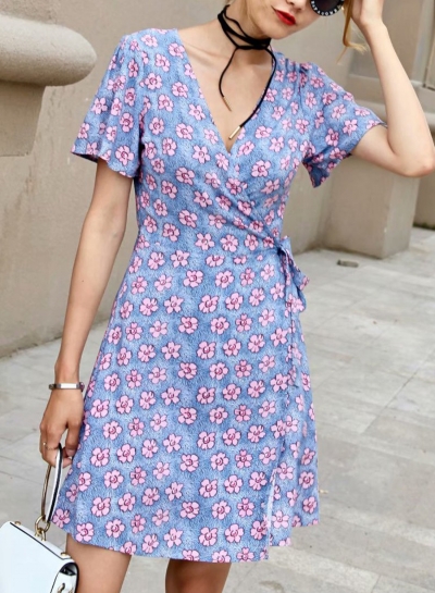 Casual Slim Floral Short Sleeve V Neck Waist Tie A-line Dress LZDINTECOMMERCE.com